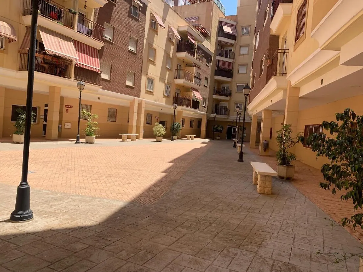 Piso de 3 dormitorios cerca de la playa Málaga 0*,  España