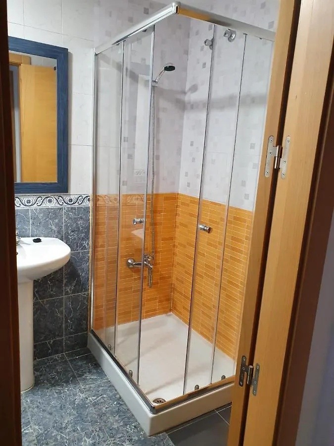 Piso De 3 Dormitorios Cerca De La Playa Y Del Recinto Ferial Malaga 0*,